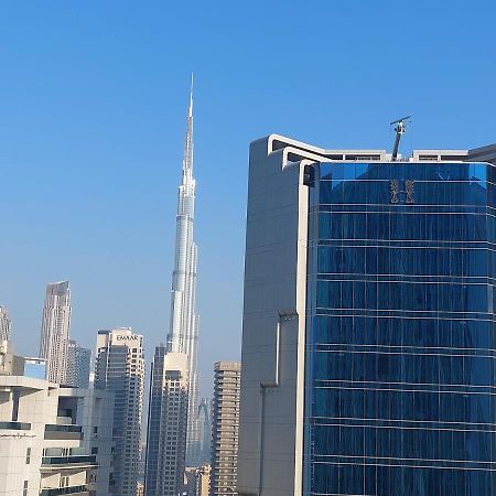 Bayz Burj Khalifa View Apartment Dubai Exterior photo