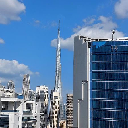 Bayz Burj Khalifa View Apartment Dubai Exterior photo